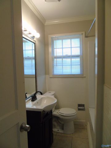 1915 Vanderbilt Circle SW, Huntsville, AL 35801