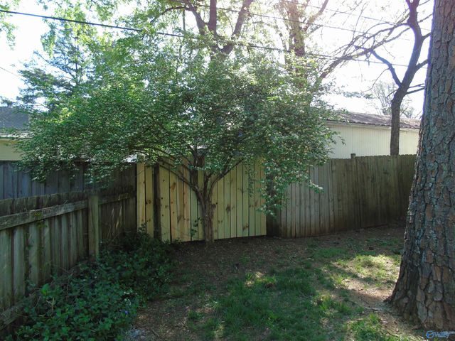 1915 Vanderbilt Circle SW, Huntsville, AL 35801