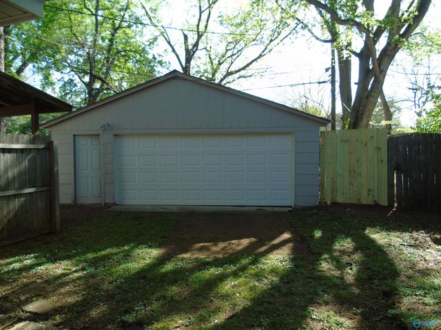 1915 Vanderbilt Circle SW, Huntsville, AL 35801