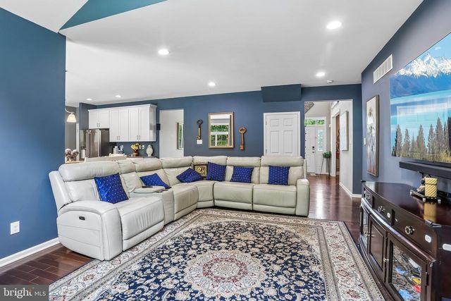 1012 WOODRUFF RD, Coatesville, PA 19320