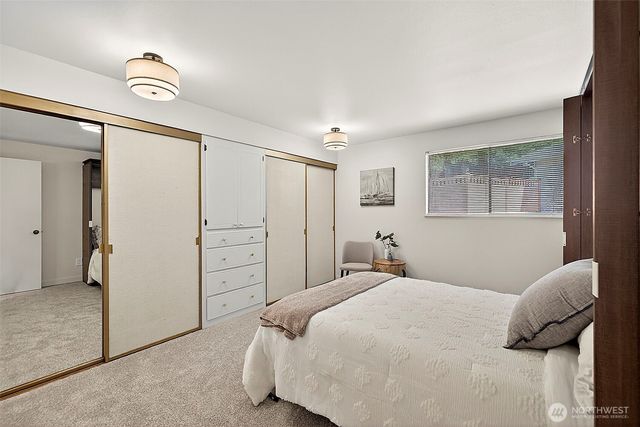 21550 1st Court S, Normandy Park, WA 98198