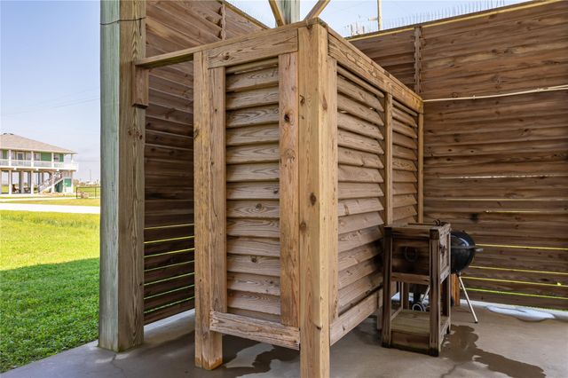 2297 Martinique, Crystal Beach, TX 77650