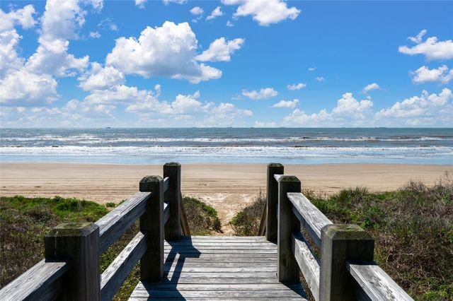 2297 Martinique, Crystal Beach, TX 77650