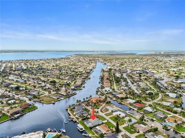 4937 Triton CT W, Cape Coral, FL 33904