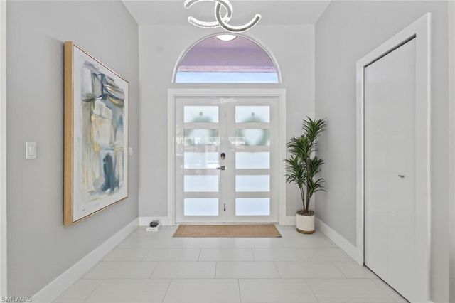 4937 Triton CT W, Cape Coral, FL 33904