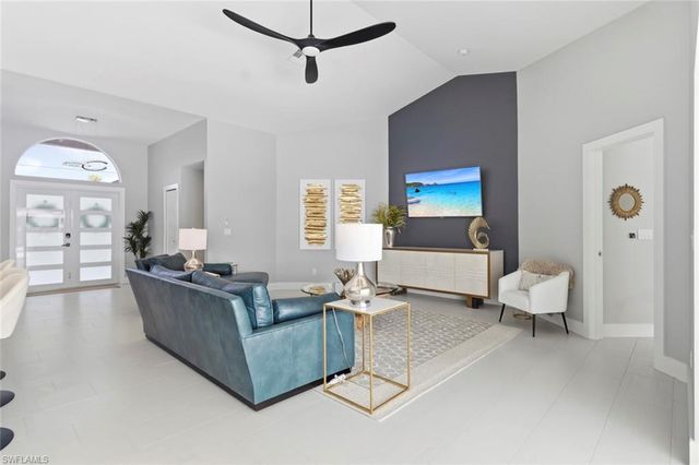 4937 Triton CT W, Cape Coral, FL 33904