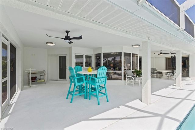 4937 Triton CT W, Cape Coral, FL 33904