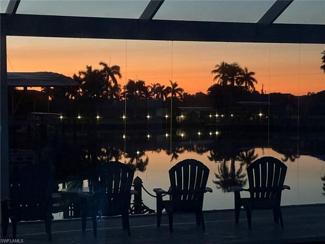 4937 Triton CT W, Cape Coral, FL 33904