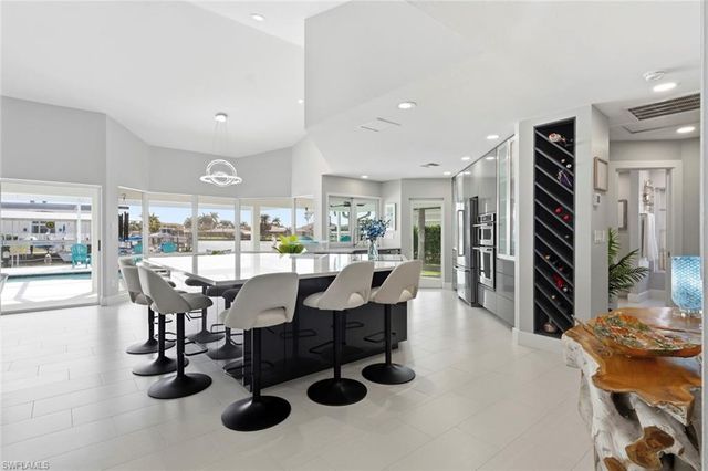 4937 Triton CT W, Cape Coral, FL 33904