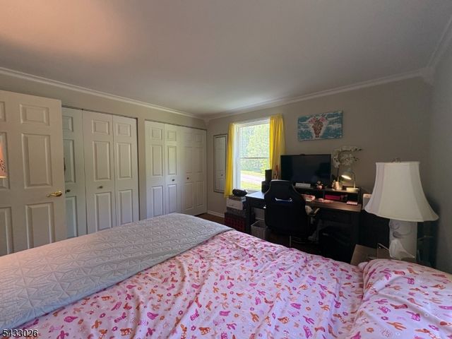 19 Circle Dr, West Milford Twp., NJ 07438