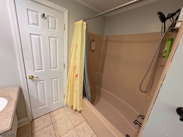 19 Circle Dr, West Milford Twp., NJ 07438