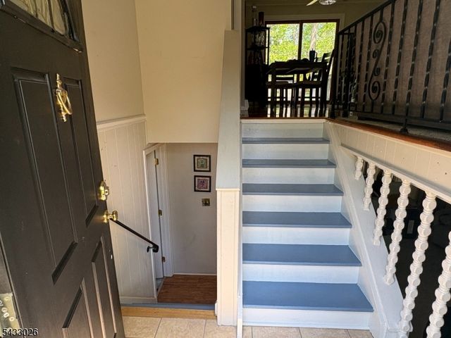 19 Circle Dr, West Milford Twp., NJ 07438