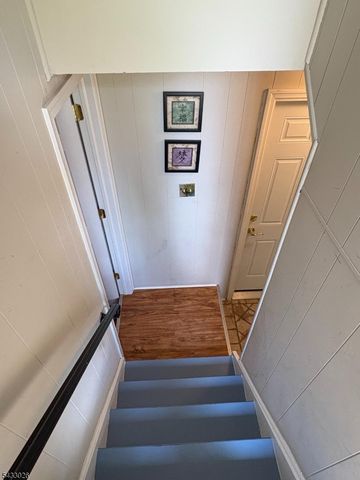 19 Circle Dr, West Milford Twp., NJ 07438