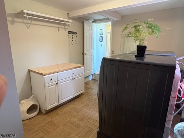 19 Circle Dr, West Milford Twp., NJ 07438