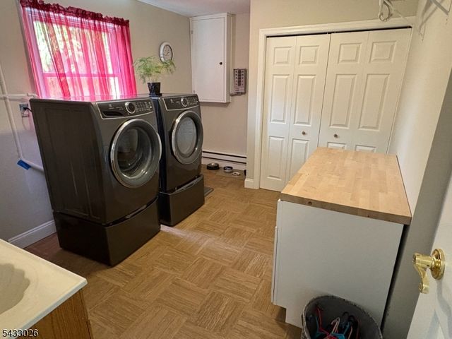 19 Circle Dr, West Milford Twp., NJ 07438