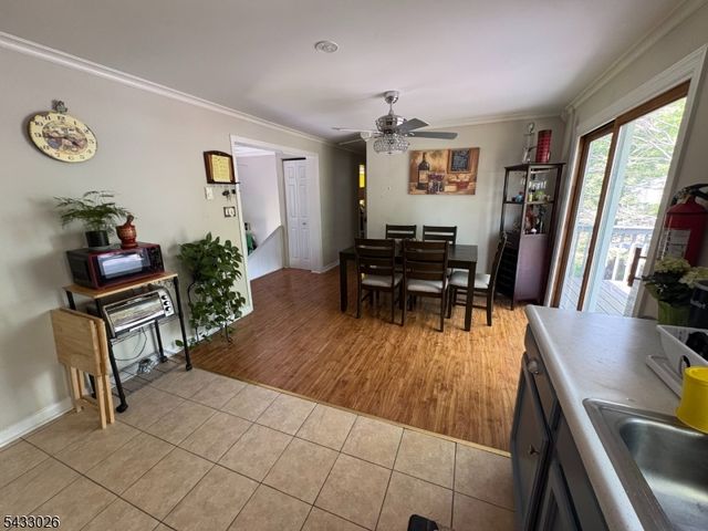 19 Circle Dr, West Milford Twp., NJ 07438