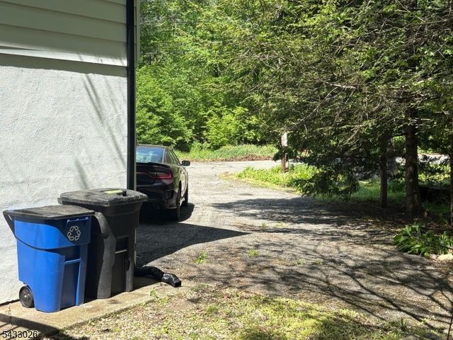 19 Circle Dr, West Milford Twp., NJ 07438