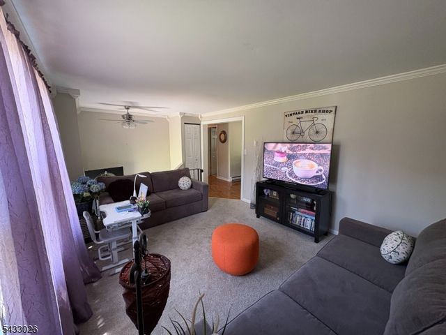 19 Circle Dr, West Milford Twp., NJ 07438