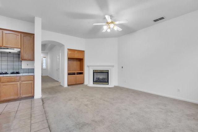 2081 Sebastian Way, Roseville, CA 95661