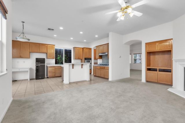 2081 Sebastian Way, Roseville, CA 95661