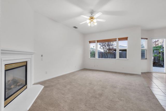 2081 Sebastian Way, Roseville, CA 95661