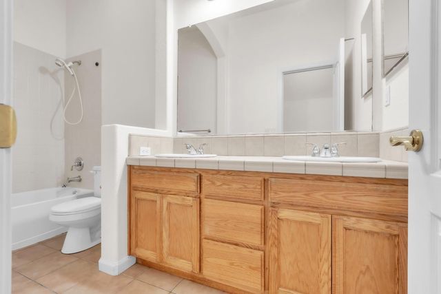 2081 Sebastian Way, Roseville, CA 95661