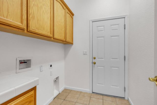 2081 Sebastian Way, Roseville, CA 95661