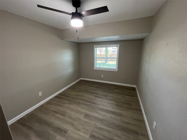 2444 Avis Street, Mesquite, TX 75149