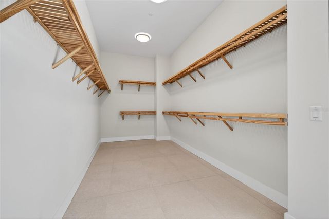 275 1ST AVENUE S 4202, St Petersburg, FL 33701