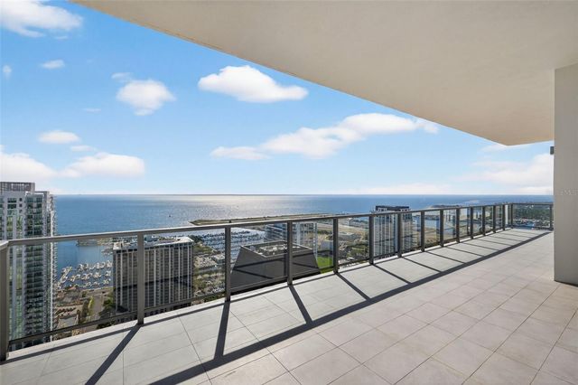 275 1ST AVENUE S 4202, St Petersburg, FL 33701