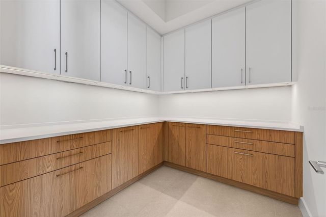 275 1ST AVENUE S 4202, St Petersburg, FL 33701