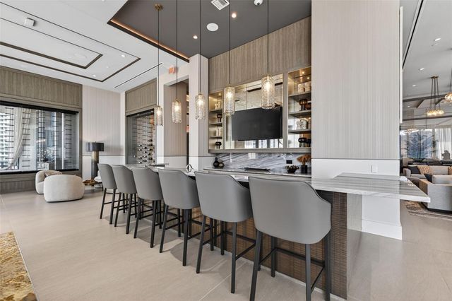 275 1ST AVENUE S 4202, St Petersburg, FL 33701