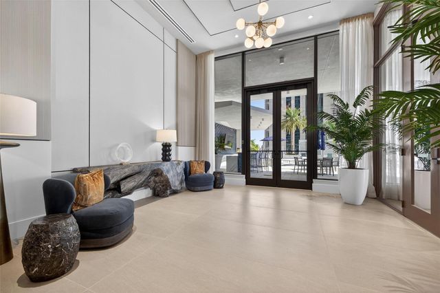 275 1ST AVENUE S 4202, St Petersburg, FL 33701