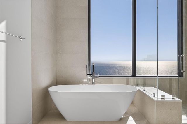 275 1ST AVENUE S 4202, St Petersburg, FL 33701