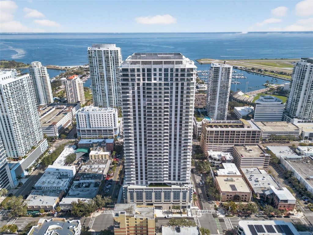 275 1ST AVENUE S 4202, St Petersburg, FL 33701