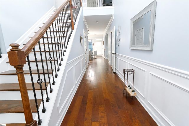 526 W Holloway Drive, Woodruff, SC 29388