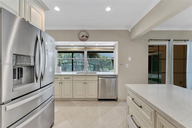 11201 SW 136th St, Miami, FL 33176