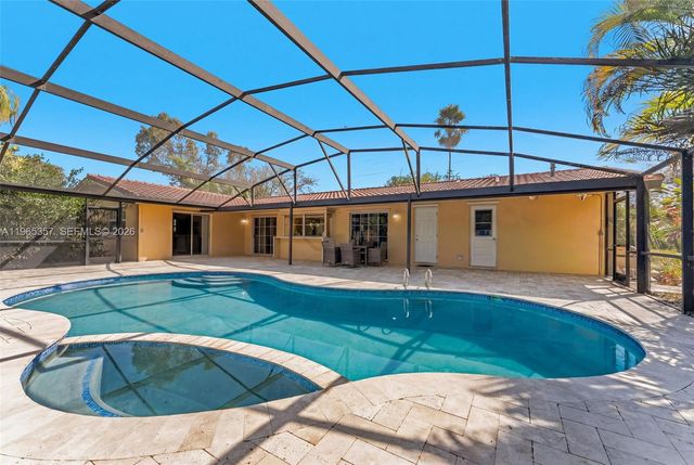 11201 SW 136th St, Miami, FL 33176