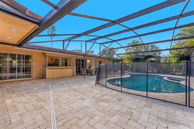 11201 SW 136th St, Miami, FL 33176