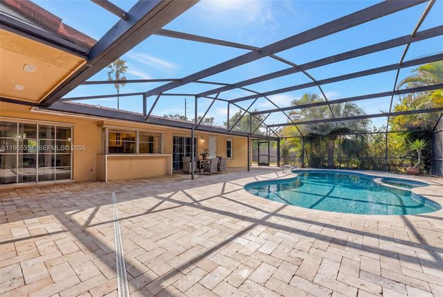 11201 SW 136th St, Miami, FL 33176