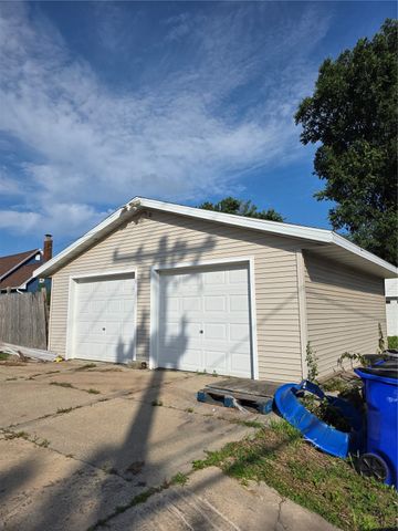 1837 D Street SW, Cedar Rapids, IA 52404