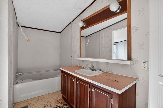 1 Ellis Court, Coldspring, TX 77331