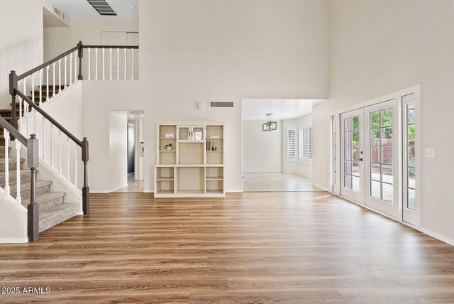 861 W SHELLFISH Drive, Gilbert, AZ 85233