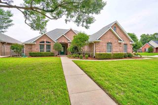 8001 NW Aldwick Ave, Lawton, OK 73505