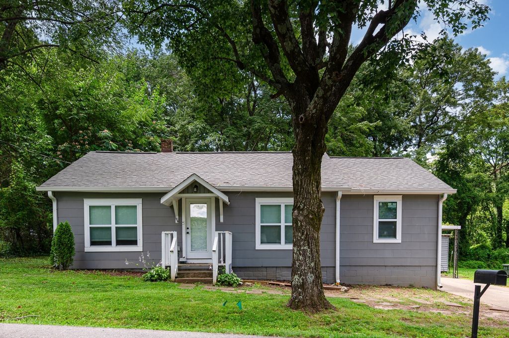 104 Morningside Dr, Portland, TN 37148