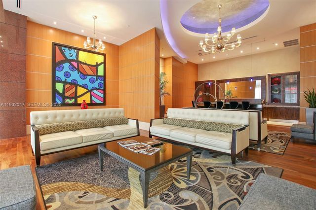 244 Biscayne Blvd 4608, Miami, FL 33132