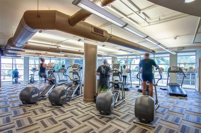 244 Biscayne Blvd 4608, Miami, FL 33132