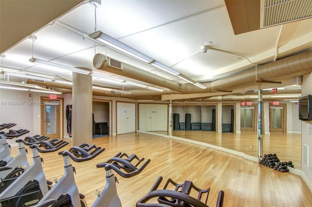 244 Biscayne Blvd 4608, Miami, FL 33132