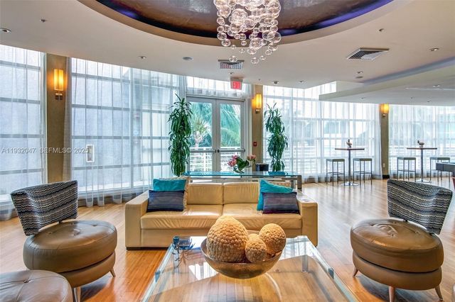 244 Biscayne Blvd 4608, Miami, FL 33132