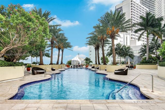 244 Biscayne Blvd 4608, Miami, FL 33132